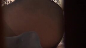 Japanese lady starts rubbing on her cunt while moaning