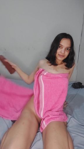 Amateur Riding a Huge Dildo