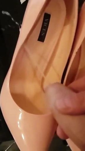 Smaller Compilation of Ballerina Cumshot and High Heels My Girlfriend