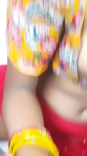 Indian Wife Romantic Time Spent With Her Neighbour - Desi Sex