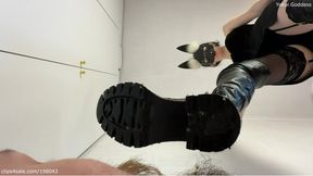 Dirty knee boots worship