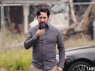 Black mother I'd like to fuck gal not impressed by her siblings boyfriend who tried to bang her