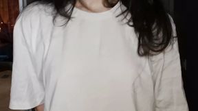 One twist and I'm in my underwear. A T-shirt? I forgot about it instantly.❤️