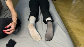 SWEATY AND VERY DIRTY WHITE OPAQUE NYLON COVERED FEET SURPRISE **CUSTOM CLIP** - MP4 HD