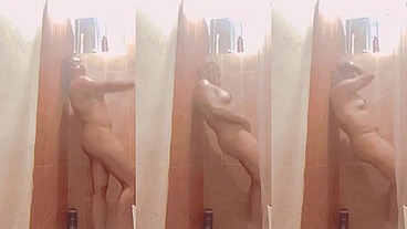 Me toco en el baño hasta venirme muy rico