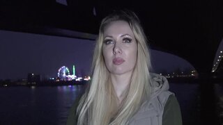 Fucking this round ass blonde is the hottest thing