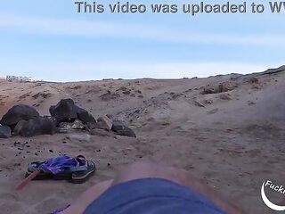 Risky sex on the beach