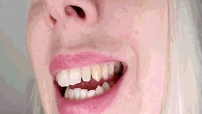 Sharp fangs of a vampire WMV(1280*720)HD