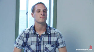 Video BDSM publik yang menampilkan Josh West dan Cole Streets muda, dengan penis besar yang disetubuhi secara anal.