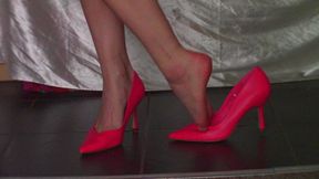 Pink Heel Shoeplay & Dangling (mkv)