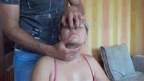 play with her nose 5 N