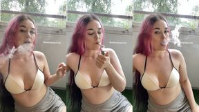 Smoking in a bikini top - smokingrapunzel - smoking fetish