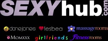 Lola Myluv's Fingering Frenzy: Czech Cutie's Romantic G-Spot Orgasm
