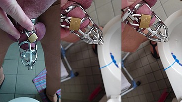 Pissen im Peniskäfig mit Katheter in Strumpfhose