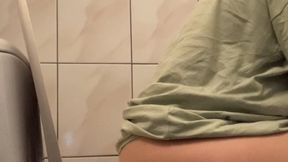 huge diarrhea very wet