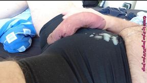 die short mit den lochern