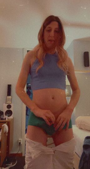 Sannelove199723 - look at her. She is so beautiful