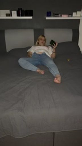 Masturbation porn on the bed multiple orgasm moaning Fuck me watch me cum