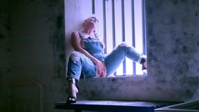 Bad girls masturbate in the prison cell - (No audio,but music)