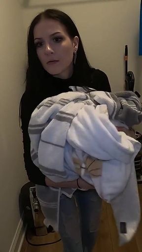 Unexpected Visitor Surprises Jade Bond