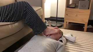 Girlfriend makes me smell her feet after shopping in her smelly shoes