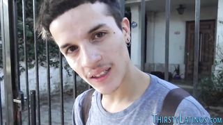 First-Timer hetero Latino gives dt