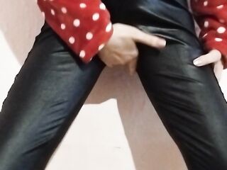 I LOVE TO BANG MY SNATCH WITH A LARGE TOY IN EBONY NYLONS