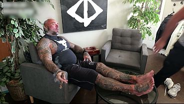 Foot Worship and Cigar Smoking with Oscar Bear