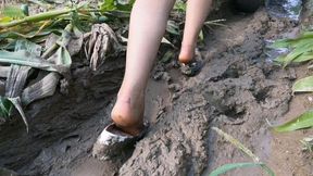 Slippery mud: Emily is slippering on muddy surface