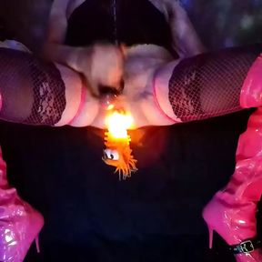 PINK HIGH BOOTS AND HOT LIGHT SHOW WITH ORGASM