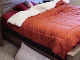 Stepson Visits His Stepmom's Bedroom and Screws Her Preggo Cunt