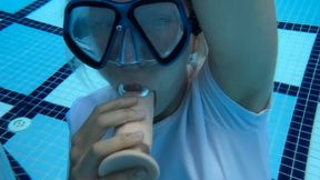 Blowjobs with Dildo Right Underwater! Underwater Filming!