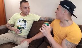 Brandon Alberto reforzando la amistad