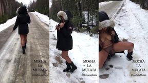 naked hitchhiker peeing in the snow. - mochalamulata