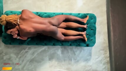 Nadine Kerastas and FreakyT ceiling challenge