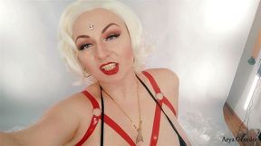 Teasing by curvy body! Arya Grander