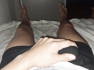 Masturbandome en la mañana hasta eyacular mucho goo