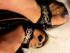 Feet in Nylons and Heels Piss Compilation