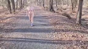 'Fucking it raw on the forest path, dude gets pounded all night'