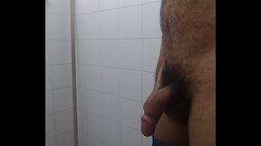 Peludo mijando hairy pissing