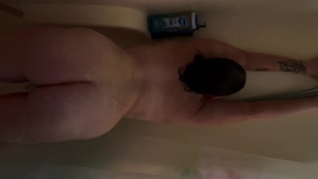 XO SCARLETT WILDE - Scarlett Wilde's Sizzling Shower Solo