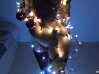 My Very Own Compliant and Fuckable Christmas Tree Gets Creampied!