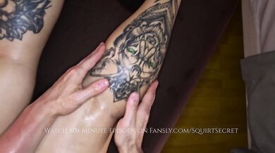 Tattooed Chubby Milf Cheating on Squirting Massage While Her Husband is Calling Her on the Phone