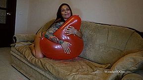 Karina and big squeezing pop Full HD