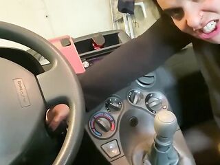 CRANKING MY FLOOZY CAR