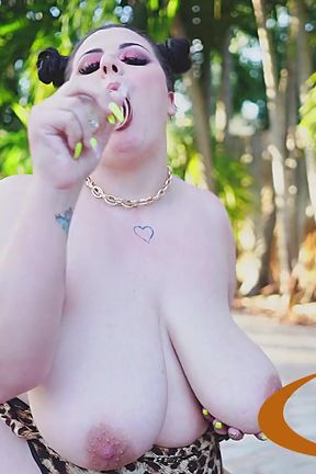 Semaj Media Beautiful BBW Maria Bose Loves Playing with Her Toy Poolside