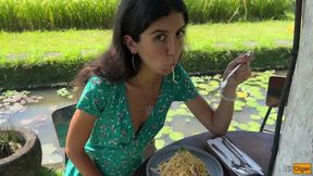 Amateur MILF Facial Cumwalk Eating Pasta Carbonara