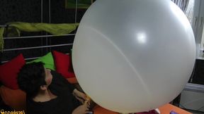 Big baloon - Until the weather balloon ...