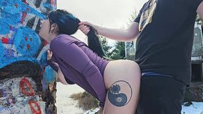 Tattooed goth beauty rides member and takes spit roast in homemade public session
