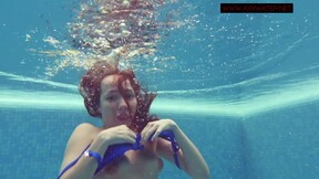 Lina Mercury Russian huge boobs pornstar enjoys swimming pool